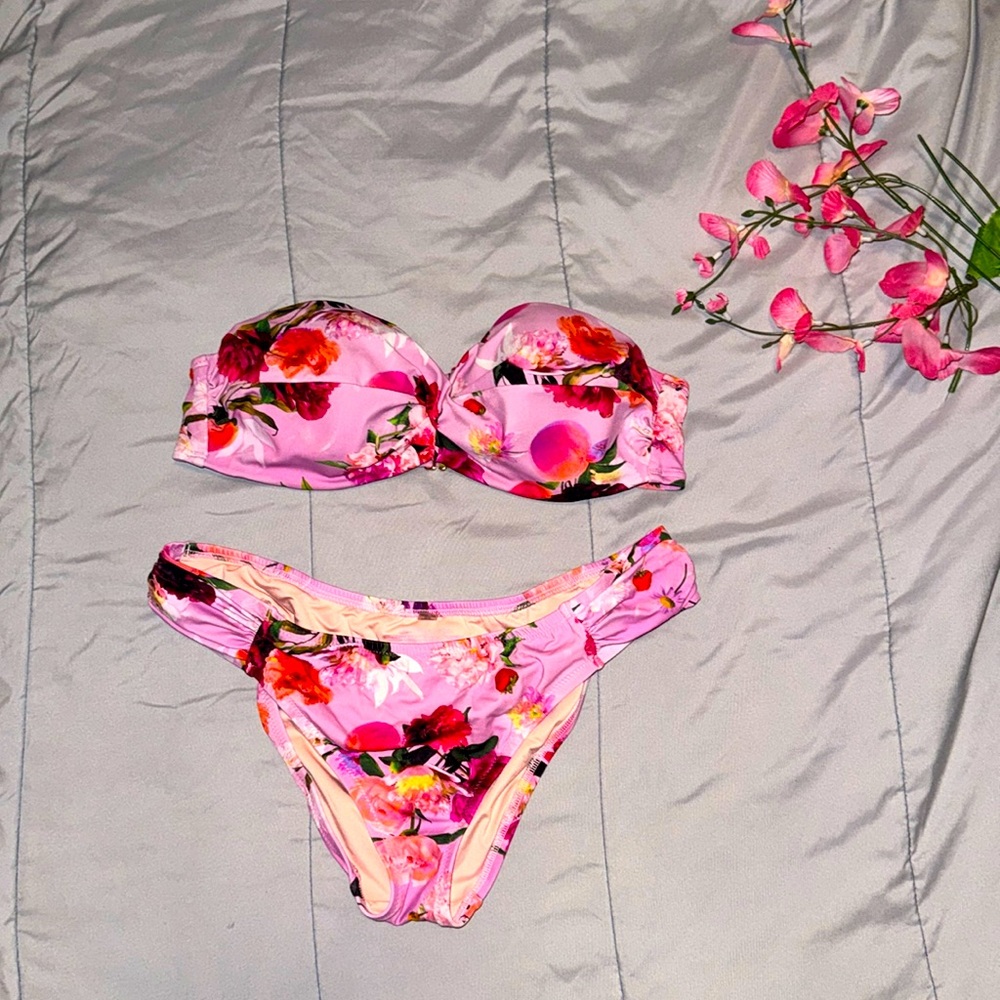 Victoria Secret strapless bikini